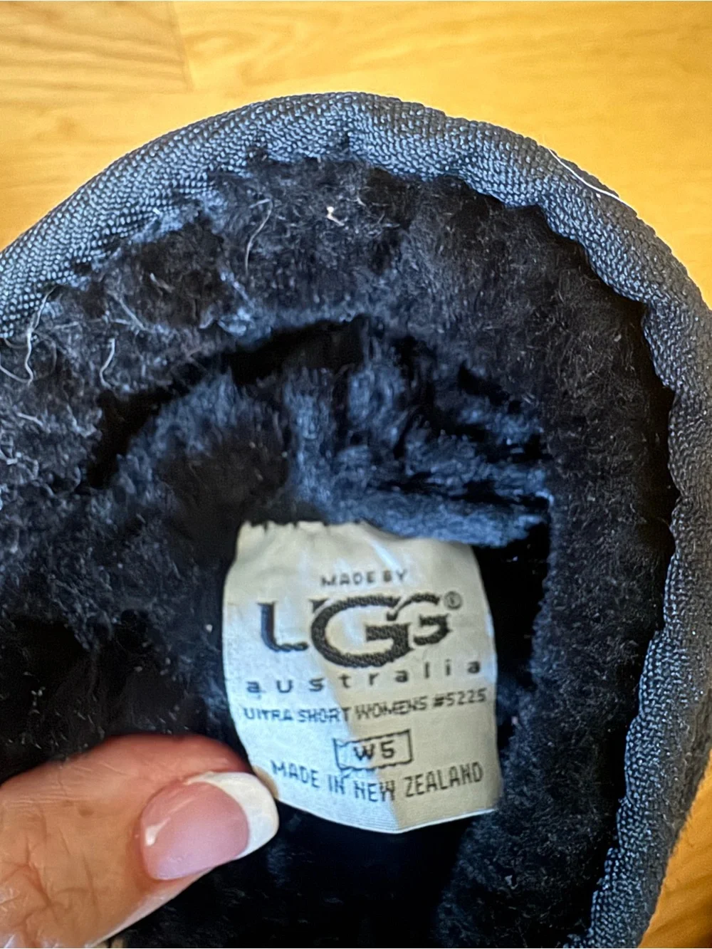 UGG short boot
